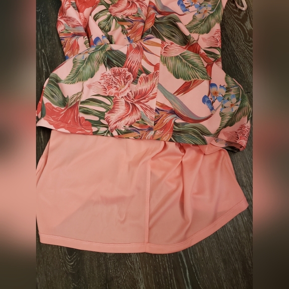 BEBE CHOKER NECK PRINT DRESS size L/M - Picture 7 of 10